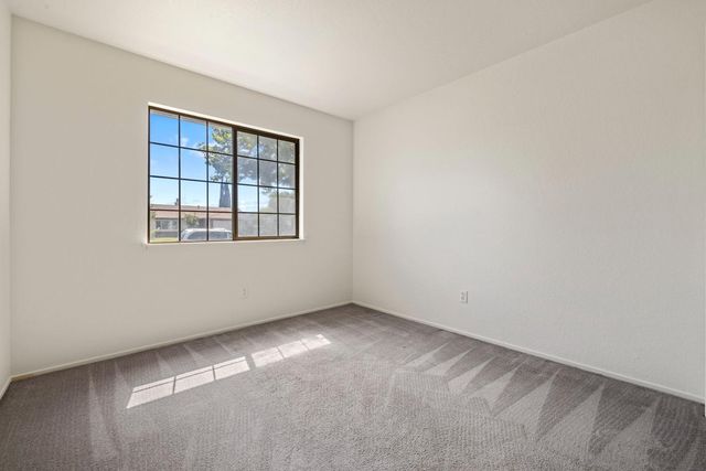 947 Kingery Dr, Ripon, CA 95366