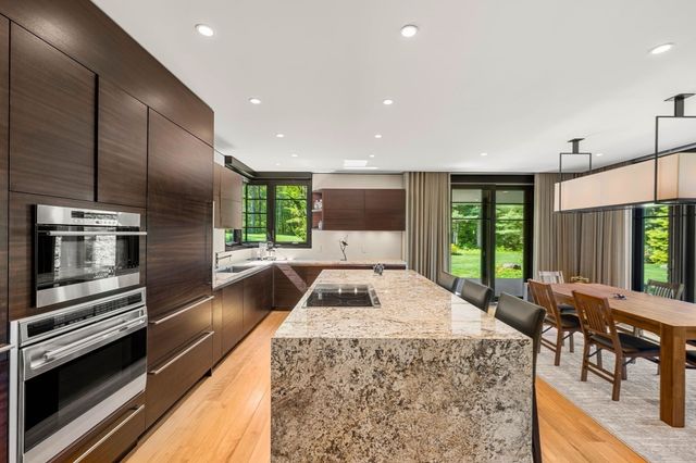 5 Redwood Cir, Boylston, MA 01505
