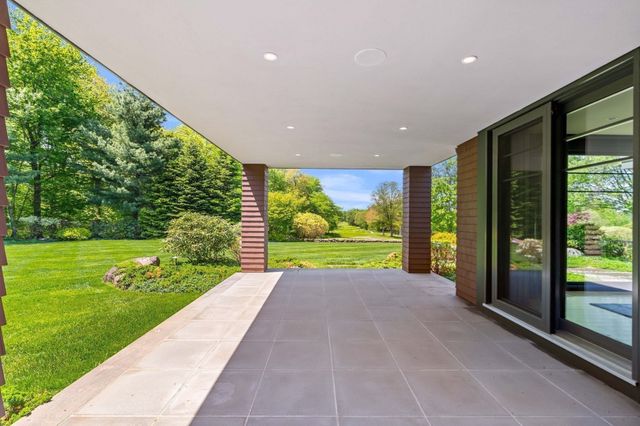5 Redwood Cir, Boylston, MA 01505