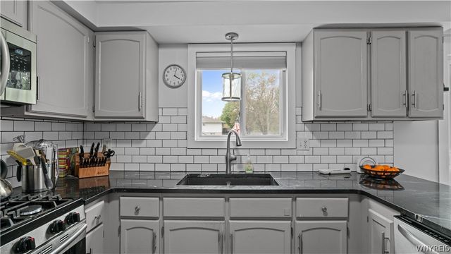3290 Wildwood Drive, Hamburg, NY 14075