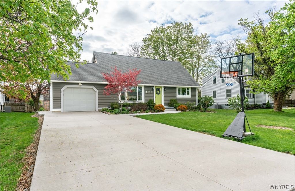 3290 Wildwood Drive, Hamburg, NY 14075
