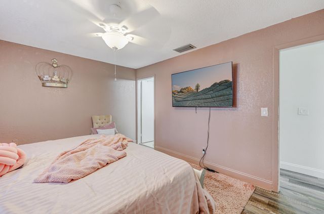 4003 W Woodscape Drive 2-k, Miramar, FL 33023