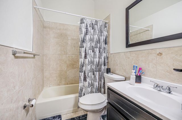 4003 W Woodscape Drive 2-k, Miramar, FL 33023