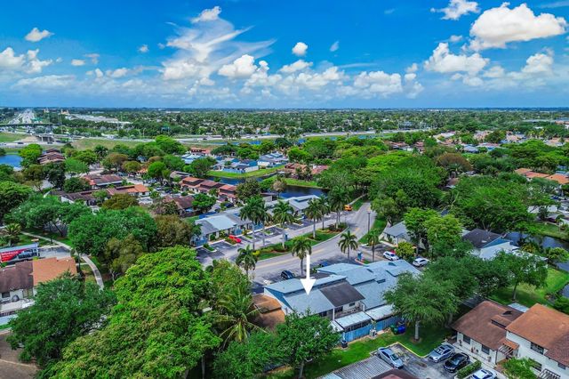 4003 W Woodscape Drive 2-k, Miramar, FL 33023