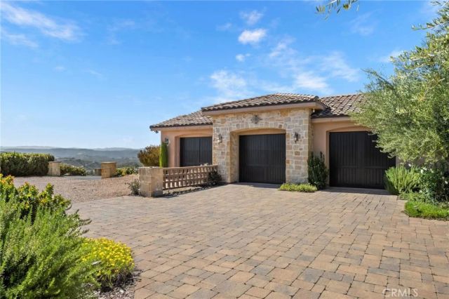 27050 Via Vanessa, Temecula, CA 92590
