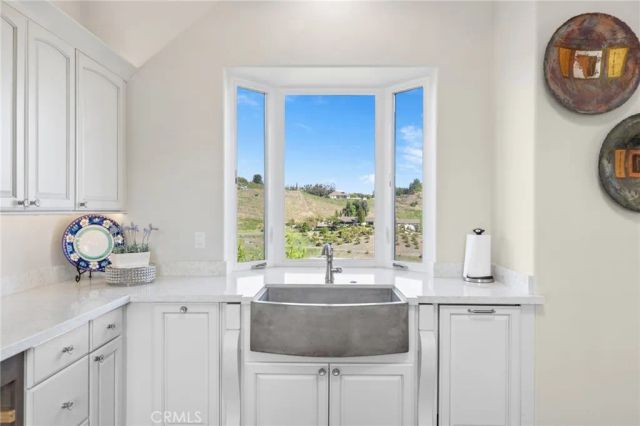 27050 Via Vanessa, Temecula, CA 92590