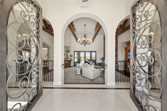 27050 Via Vanessa, Temecula, CA 92590