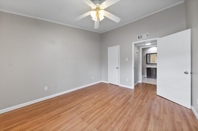 2110 Wilcrest Drive 239, Houston, TX 77042