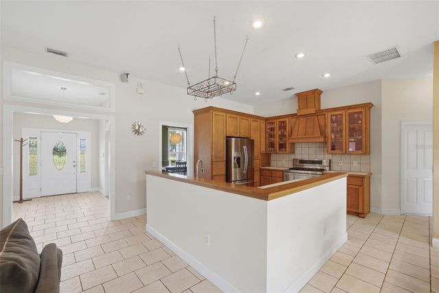 2145 SUN VALLEY LANE, Deland, FL 32720