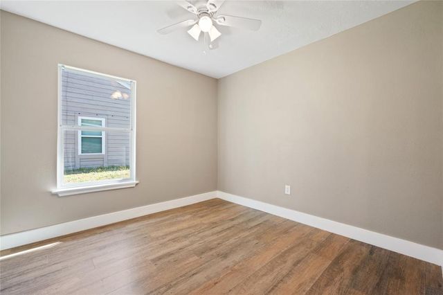 1106 Cowan Avenue, Conroe, TX 77301