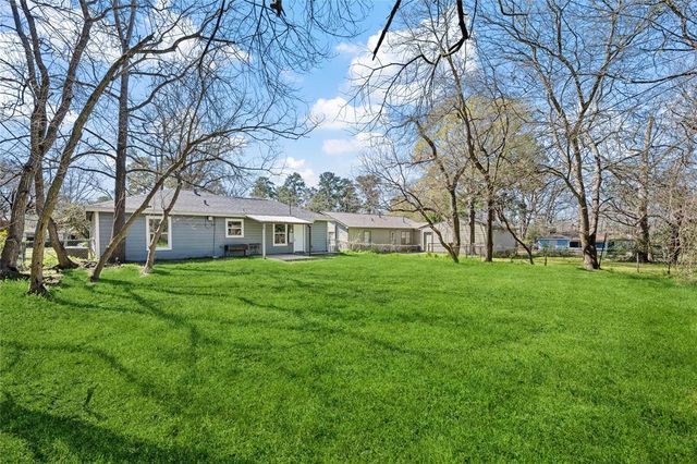 1106 Cowan Avenue, Conroe, TX 77301