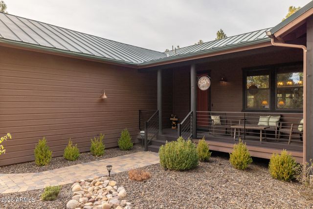 4240 W SUGAR PINE Loop, Show Low, AZ 85901