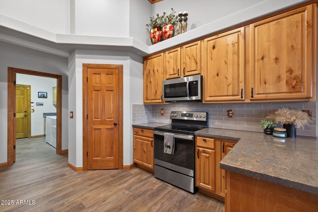 4240 W SUGAR PINE Loop, Show Low, AZ 85901