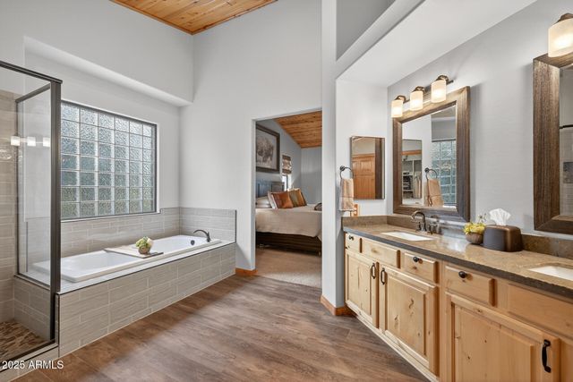 4240 W SUGAR PINE Loop, Show Low, AZ 85901