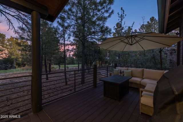 4240 W SUGAR PINE Loop, Show Low, AZ 85901
