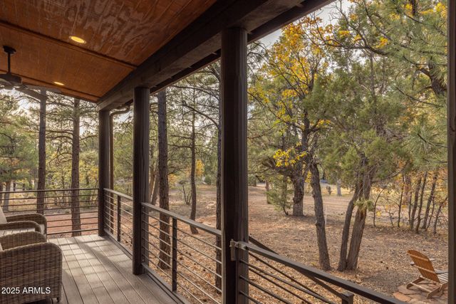 4240 W SUGAR PINE Loop, Show Low, AZ 85901