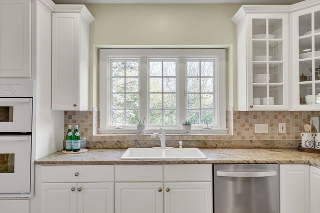 11 Walnut St, Acton, MA 01720