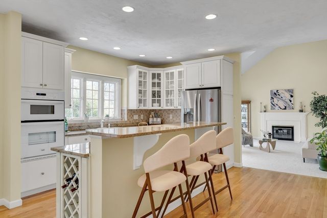 11 Walnut St, Acton, MA 01720