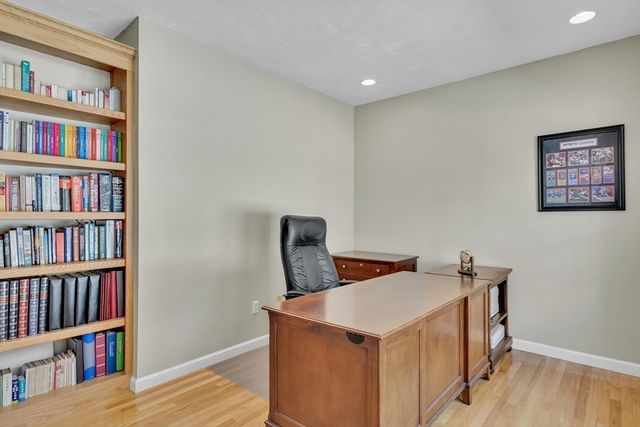 11 Walnut St, Acton, MA 01720