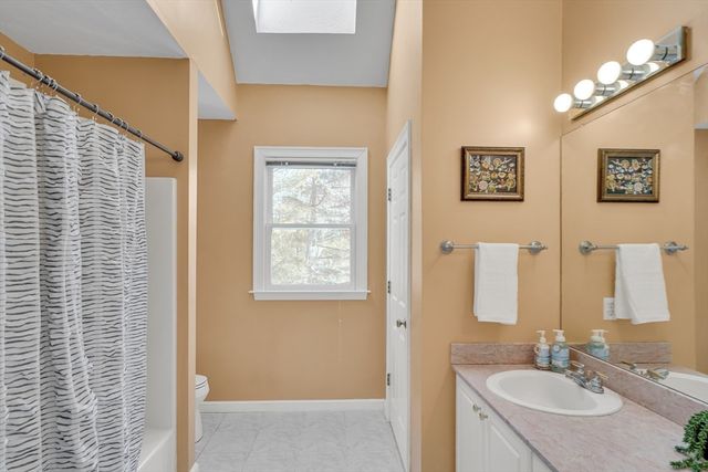 11 Walnut St, Acton, MA 01720