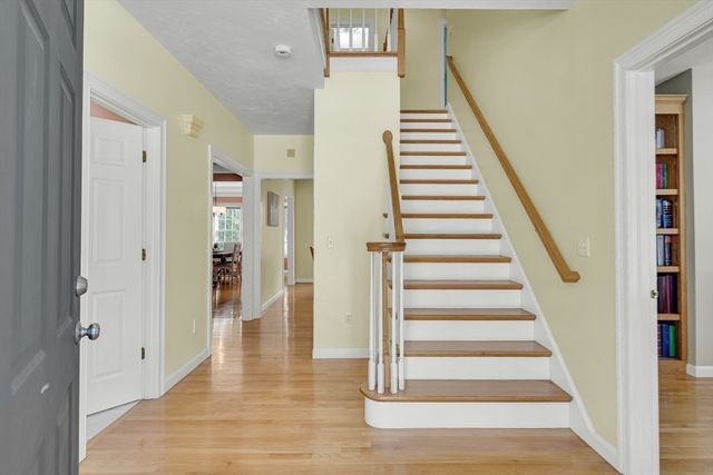 11 Walnut St, Acton, MA 01720