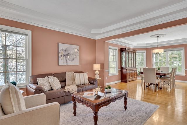 11 Walnut St, Acton, MA 01720