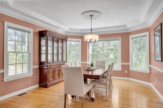 11 Walnut St, Acton, MA 01720