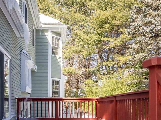 11 Walnut St, Acton, MA 01720