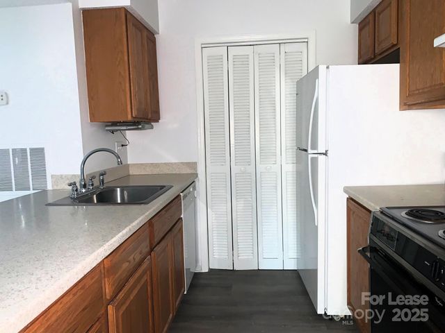 11026 Harrowfield Road, Charlotte, NC 28226