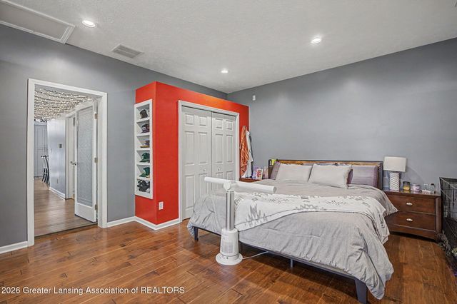 223 N Catherine Street, Lansing, MI 48917
