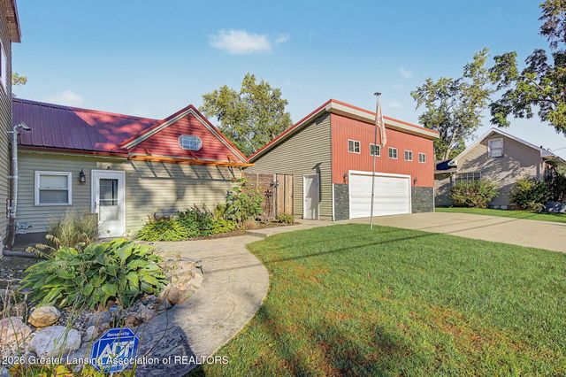 223 N Catherine Street, Lansing, MI 48917