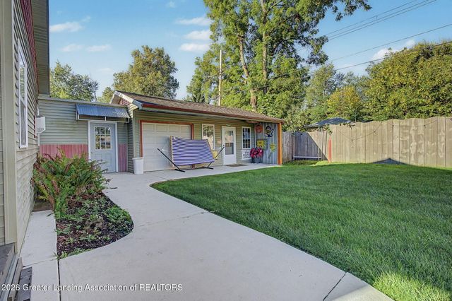 223 N Catherine Street, Lansing, MI 48917