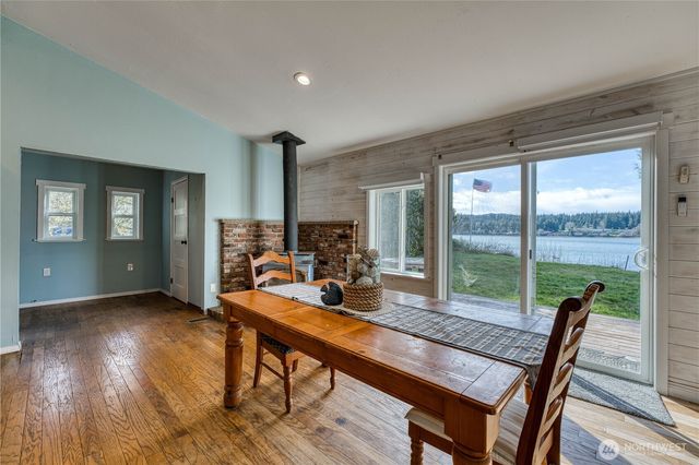 2735 Marine Drive, Bremerton, WA 98312