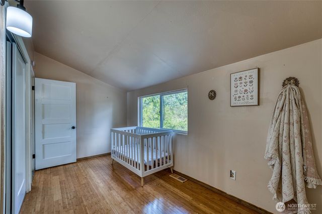 2735 Marine Drive, Bremerton, WA 98312