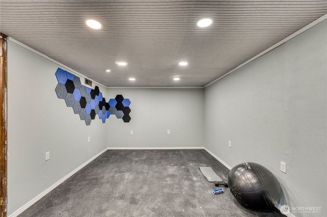 2735 Marine Drive, Bremerton, WA 98312