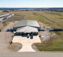 969 Pikes Peak Road, Chickasha, OK 73018