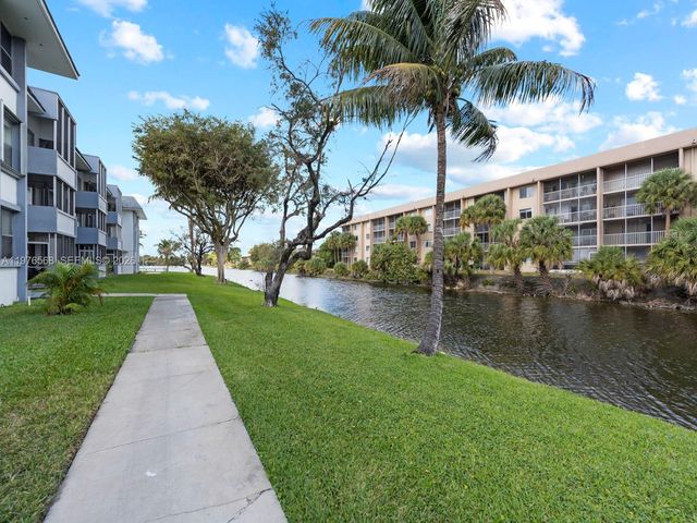 6701 NW 169th St B304, Hialeah, FL 33015