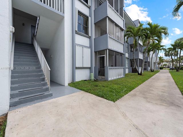 6701 NW 169th St B304, Hialeah, FL 33015