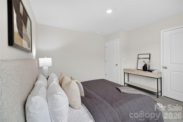 175 Creekwalk Lane, Waynesville, NC 28785