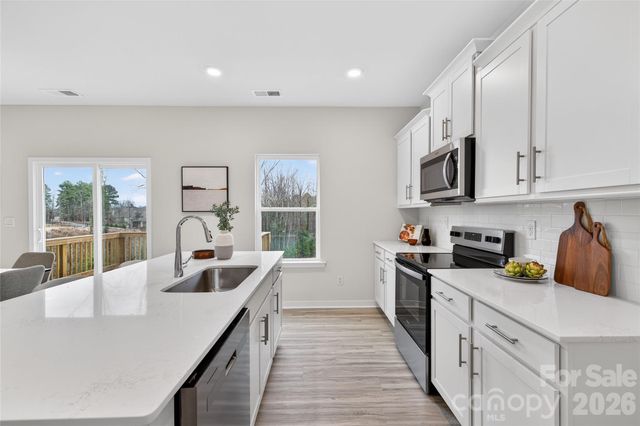 175 Creekwalk Lane, Waynesville, NC 28785