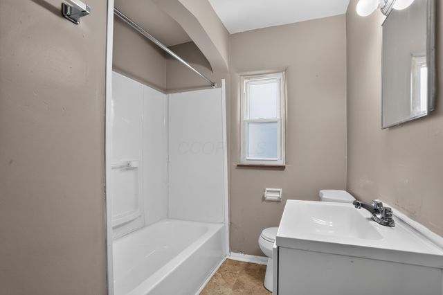 3239 Maize Road, Columbus, OH 43224