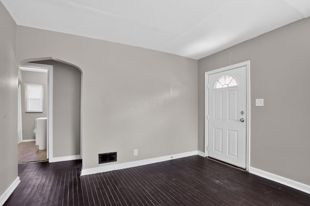 3239 Maize Road, Columbus, OH 43224