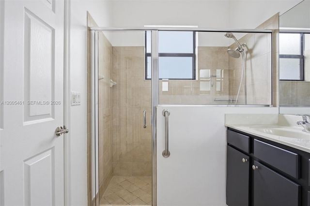 3518 W 86th Ter, Hialeah, FL 33018