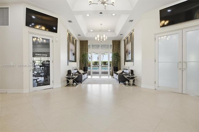 3518 W 86th Ter, Hialeah, FL 33018