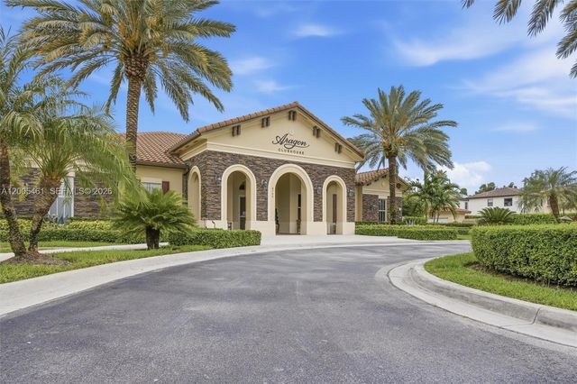 3518 W 86th Ter, Hialeah, FL 33018