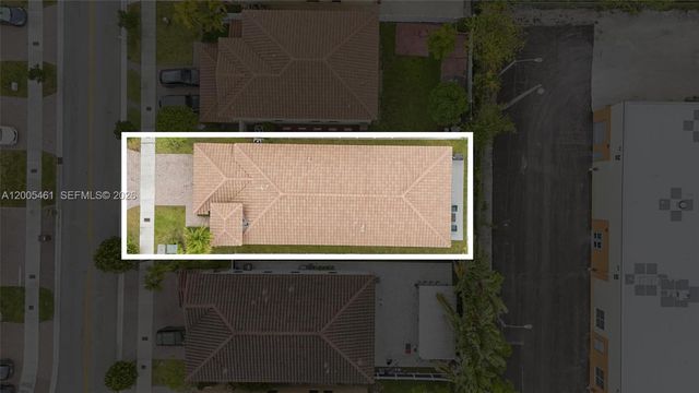 3518 W 86th Ter, Hialeah, FL 33018