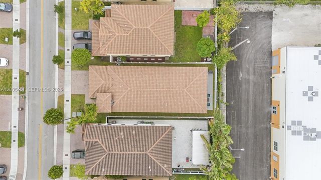 3518 W 86th Ter, Hialeah, FL 33018