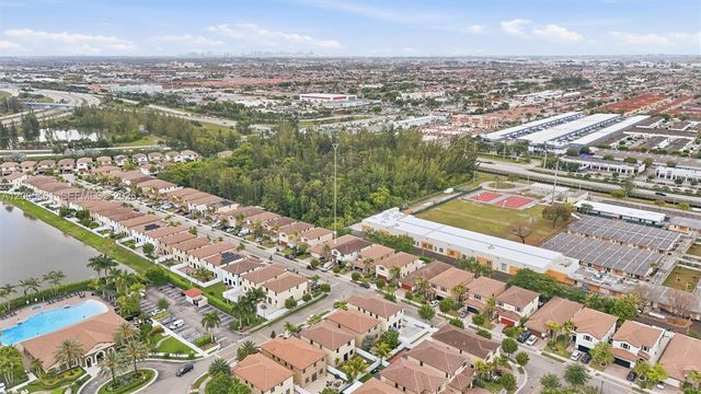 3518 W 86th Ter, Hialeah, FL 33018