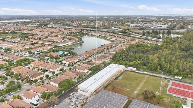 3518 W 86th Ter, Hialeah, FL 33018