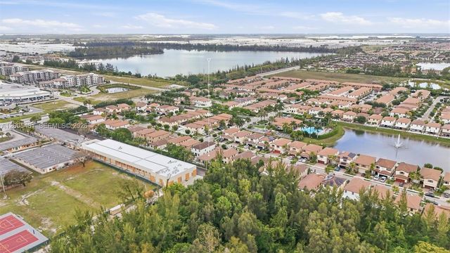 3518 W 86th Ter, Hialeah, FL 33018